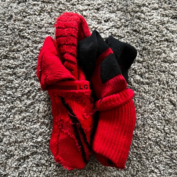 Used but heavily washed Under Armour Socks - Picture 2 of 2